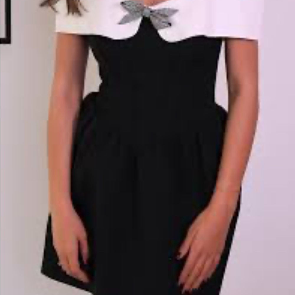 Elegant Black Dress with White Collar Bow Corset Size 38